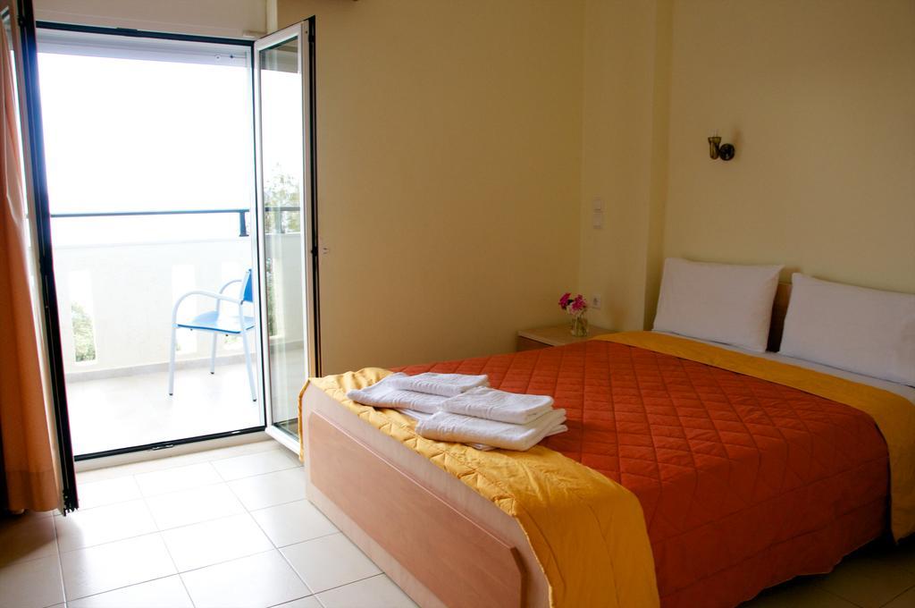 Virgin Mary Apartment Rodhákinon Ngoại thất bức ảnh